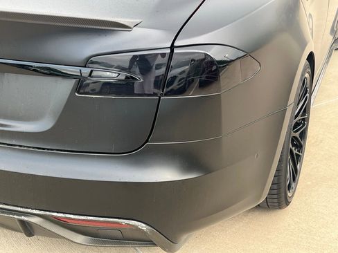 Used 2021 Tesla Model S Plaid image 13