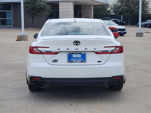 Used 2025 Toyota Camry XSE image 6