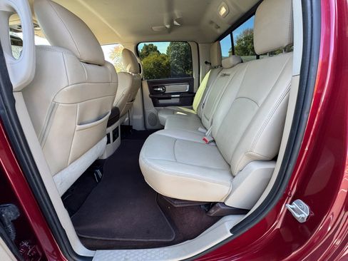 Used 2015 RAM 2500 Laramie w/ Convenience Group image 17