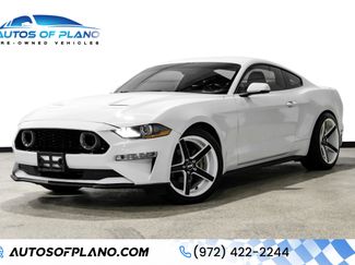 Used 2020 Ford Mustang Premium RWD video 1
