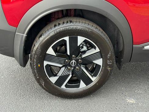 Used 2026 Nissan Kicks SV w/ SV Premium Package AWD/4WD image 10
