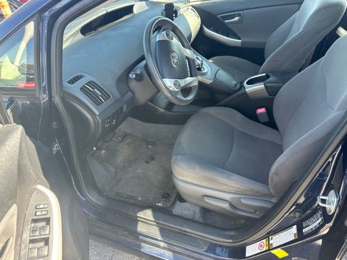 Used 2013 Toyota Prius Three image 10