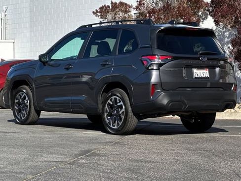 Used 2026 Subaru Forester Premium image 7