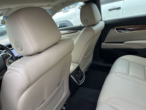 Used 2018 Cadillac XTS Luxury w/ Driver Awareness Package image 11