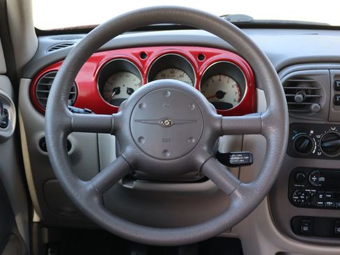 Used 2002 Chrysler PT Cruiser Touring image 18