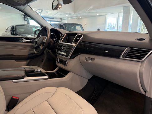 Used 2015 Mercedes-Benz ML 250 BlueTEC 4MATIC image 7