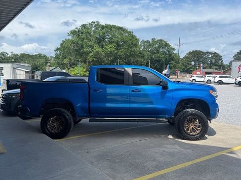 Used 2022 Chevrolet Silverado 1500 RST RWD image 4