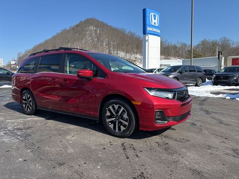 New 2026 Honda Odyssey EX-L image 3