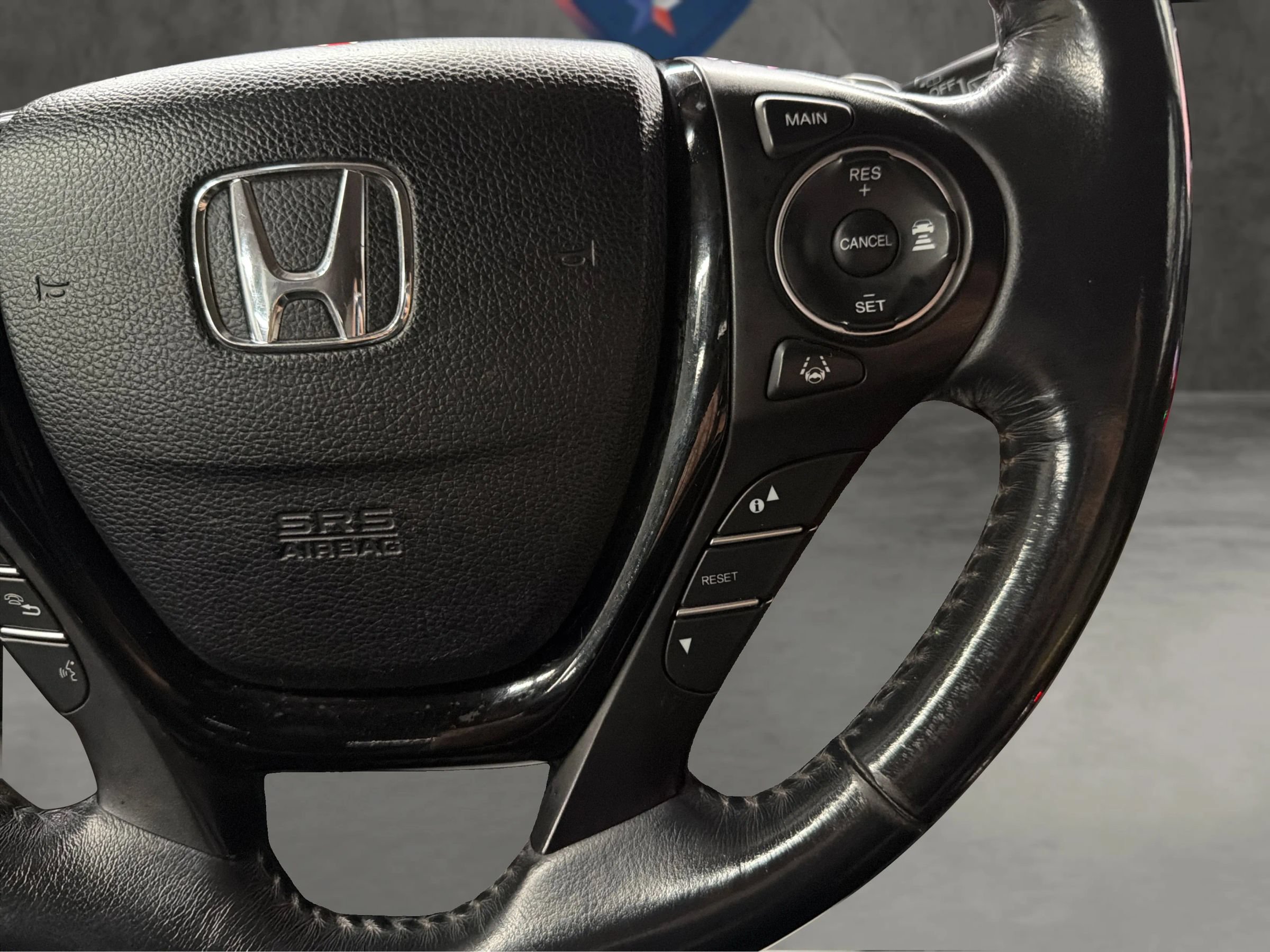 Used 2017 Honda Pilot Touring image 26