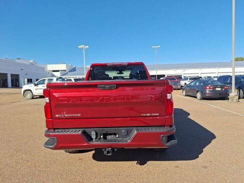Used 2022 Chevrolet Silverado 1500 Custom w/ Safety Confidence Package image 4