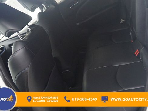 Used 2017 Toyota Prius Three Touring image 14