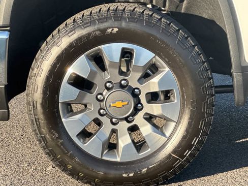 New 2026 Chevrolet Silverado 2500 LT image 26