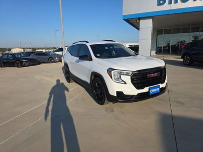 Used 2023 GMC Terrain SLE w/ Driver Convenience Package
