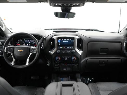 Used 2021 Chevrolet Silverado 2500 LTZ w/ LTZ Premium Package AWD/4WD image 16