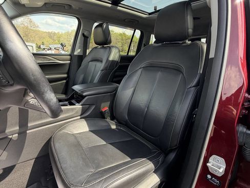 Used 2021 Jeep Grand Cherokee L Limited AWD/4WD image 11