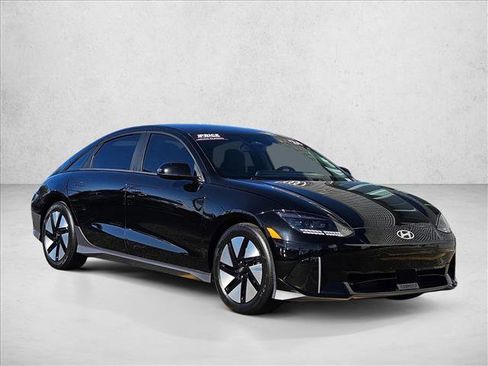 Used 2024 Hyundai Ioniq 6 SE image 3