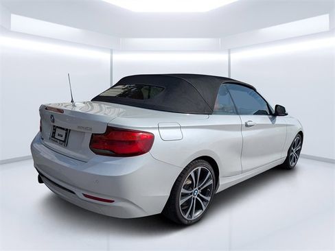 Used 2019 BMW 230i Convertible w/ Convenience Package image 3