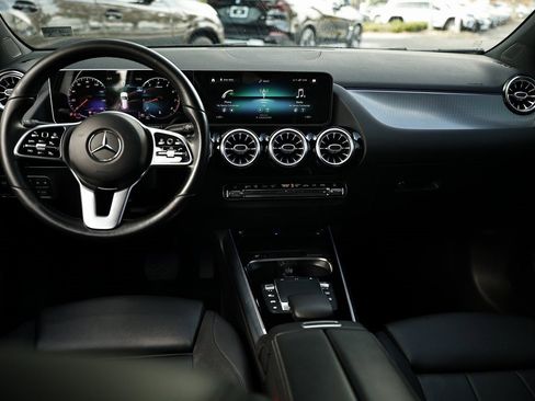 Used 2021 Mercedes-Benz GLA 250 4MATIC image 28