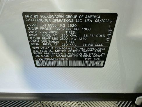 Used 2023 Volkswagen Atlas Cross Sport SE image 29