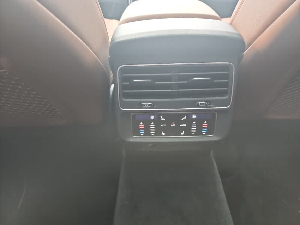 Certified 2025 Audi Q8 Premium Plus AWD/4WD image 26