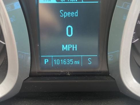 Used 2017 Chevrolet Equinox Premier w/ Enhanced Convenience Package AWD/4WD image 23