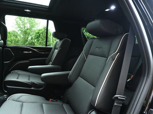Used 2024 Cadillac Escalade Premium Luxury w/ LPO, Floor Liner Package AWD/4WD image 31