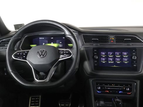 Used 2023 Volkswagen Tiguan SE R-Line AWD/4WD image 30
