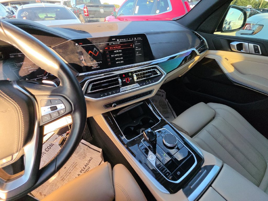 Used 2022 BMW X5 xDrive40i AWD/4WD image 11