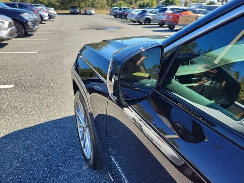 Used 2023 Jeep Grand Cherokee L Summit w/ Luxury Tech Group V image 18