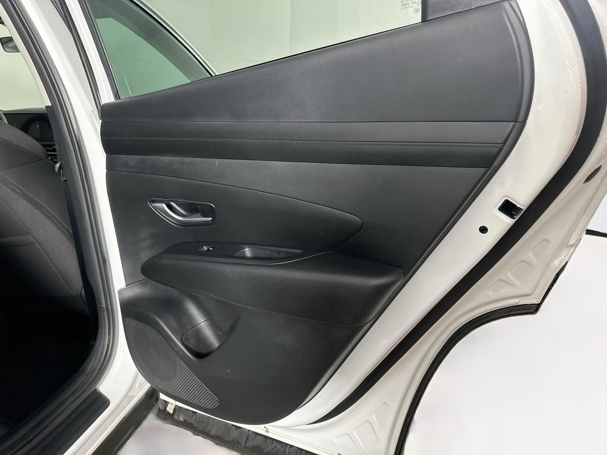 Used 2025 Hyundai Tucson SEL AWD/4WD image 31