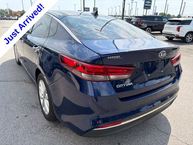 Used 2018 Kia Optima S w/ Panoramic Sunroof Package FWD image 5