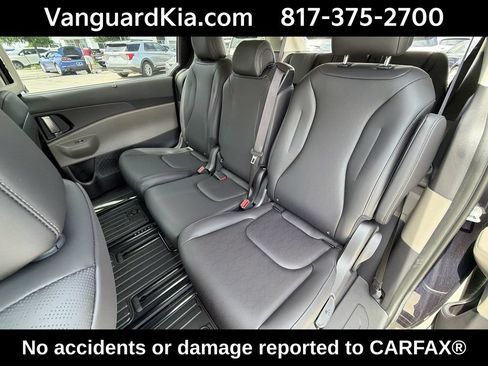 Certified 2026 Kia Carnival EX FWD image 27