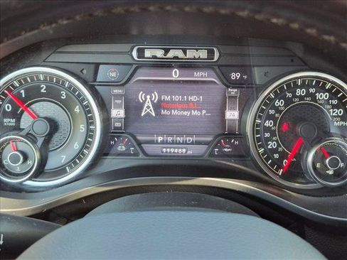 Used 2019 RAM 1500 Laramie w/ Sport Appearance Package AWD/4WD image 11