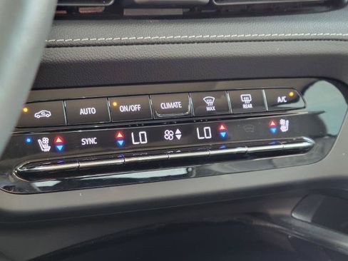 Used 2023 Buick Envision Avenir AWD/4WD image 21