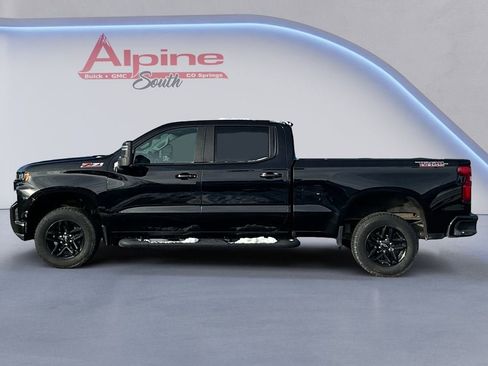 Used 2020 Chevrolet Silverado 1500 LT Trail Boss w/ Midnight Edition image 2