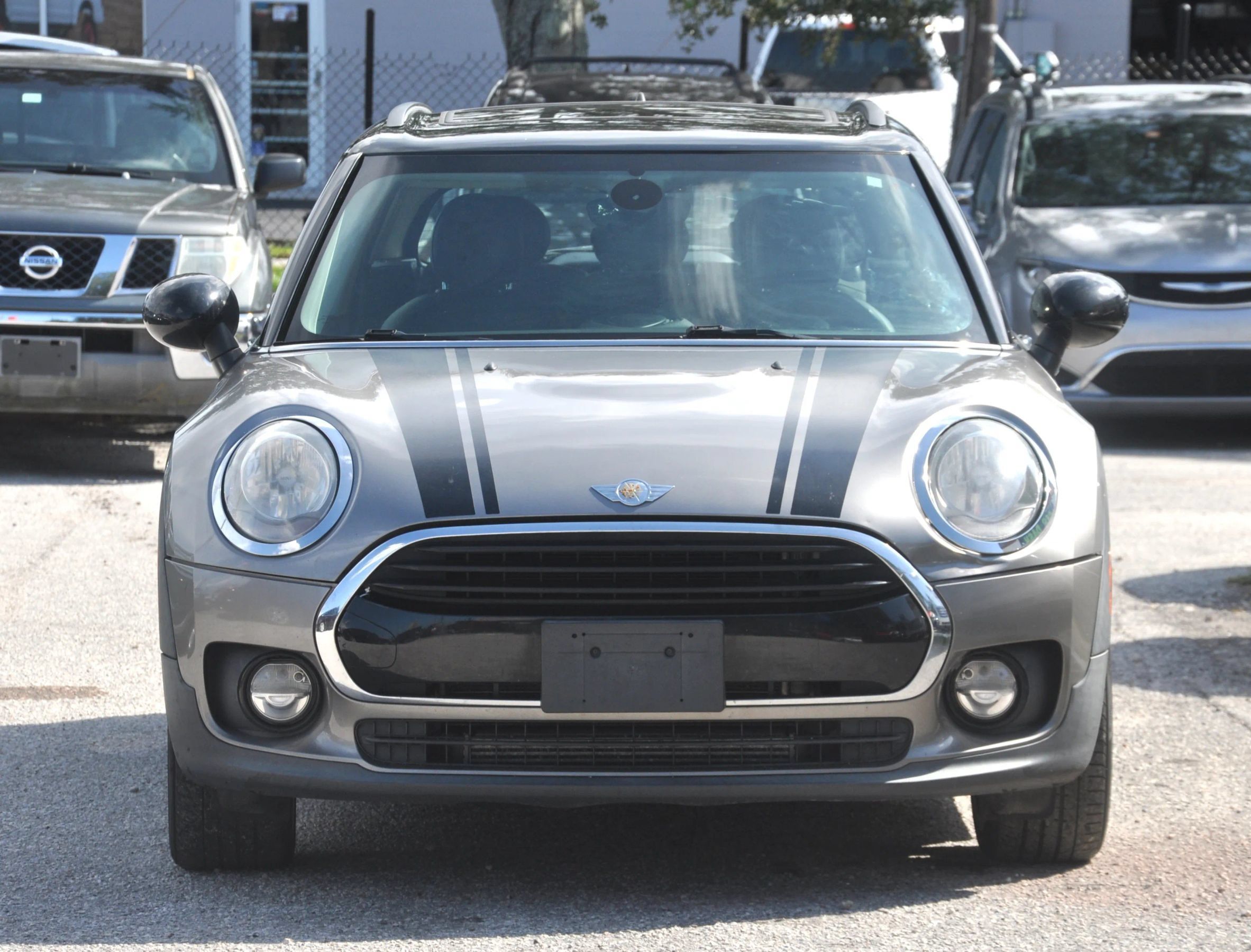 Used 2016 MINI Cooper Clubman FWD image 4