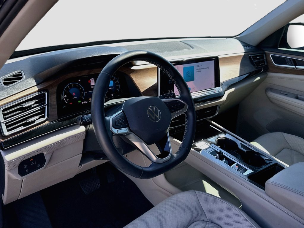 Used 2024 Volkswagen Atlas SE FWD image 12