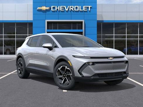 New 2026 Chevrolet Equinox EV LT image 8