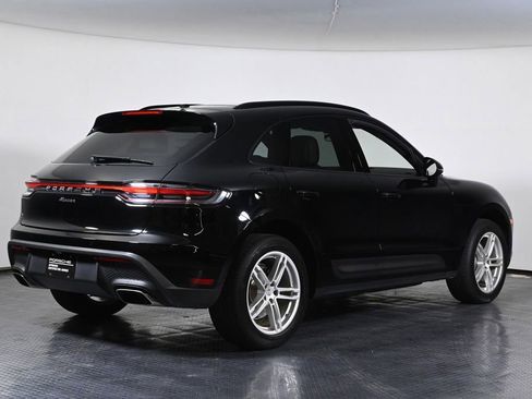 Certified 2024 Porsche Macan AWD/4WD image 7