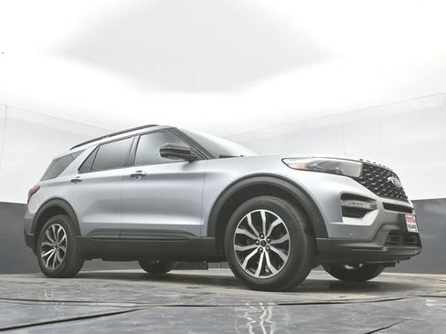 Used 2020 Ford Explorer ST w/ Premium Technology Package AWD/4WD image 27