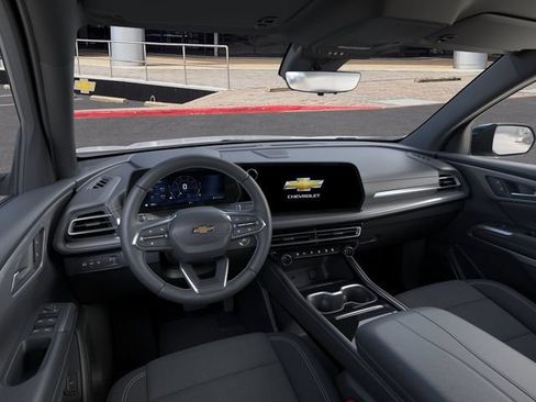 New 2027 Chevrolet Traverse LT w/ Driver Confidence Package FWD image 15