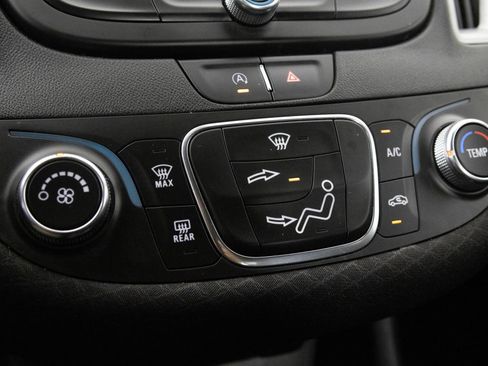 Used 2022 Chevrolet Malibu LS image 23