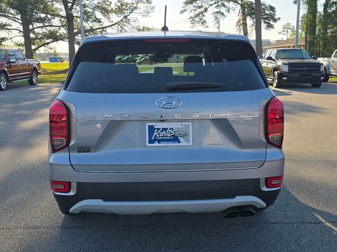 Used 2020 Hyundai Palisade SE image 4