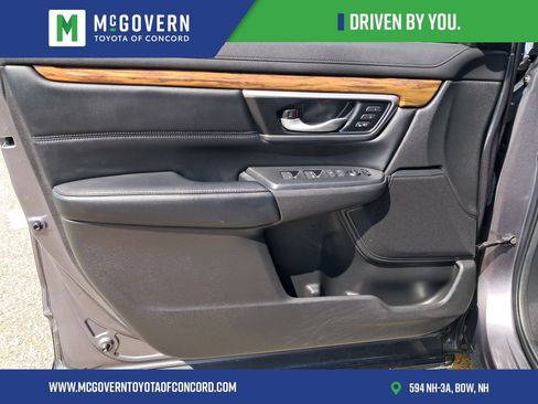 Used 2022 Honda CR-V Touring image 11