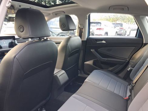 New 2026 Volkswagen Jetta SE FWD image 5