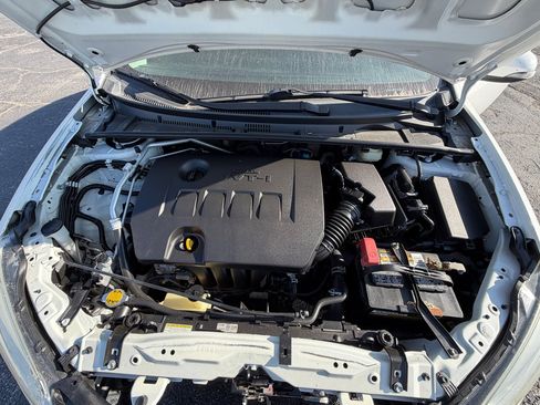 Used 2016 Toyota Corolla S image 19