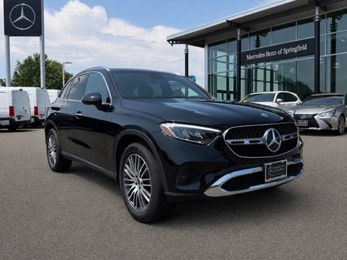 Used 2024 Mercedes-Benz GLC 300 4MATIC image 1