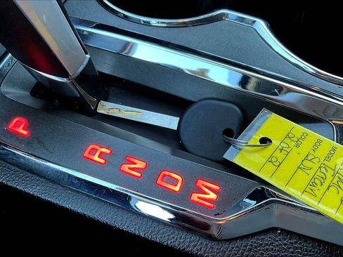 Used 2015 GMC Terrain SLE w/ Convenience Package image 11