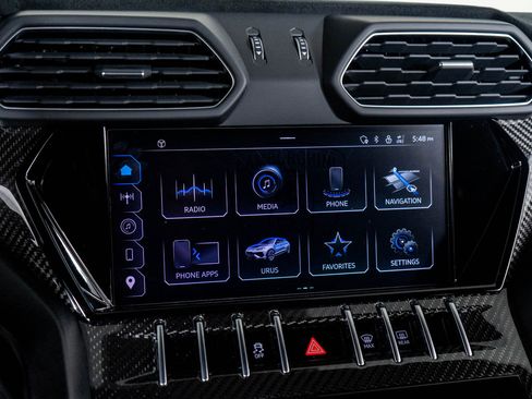 Used 2023 Lamborghini Urus Performante image 38