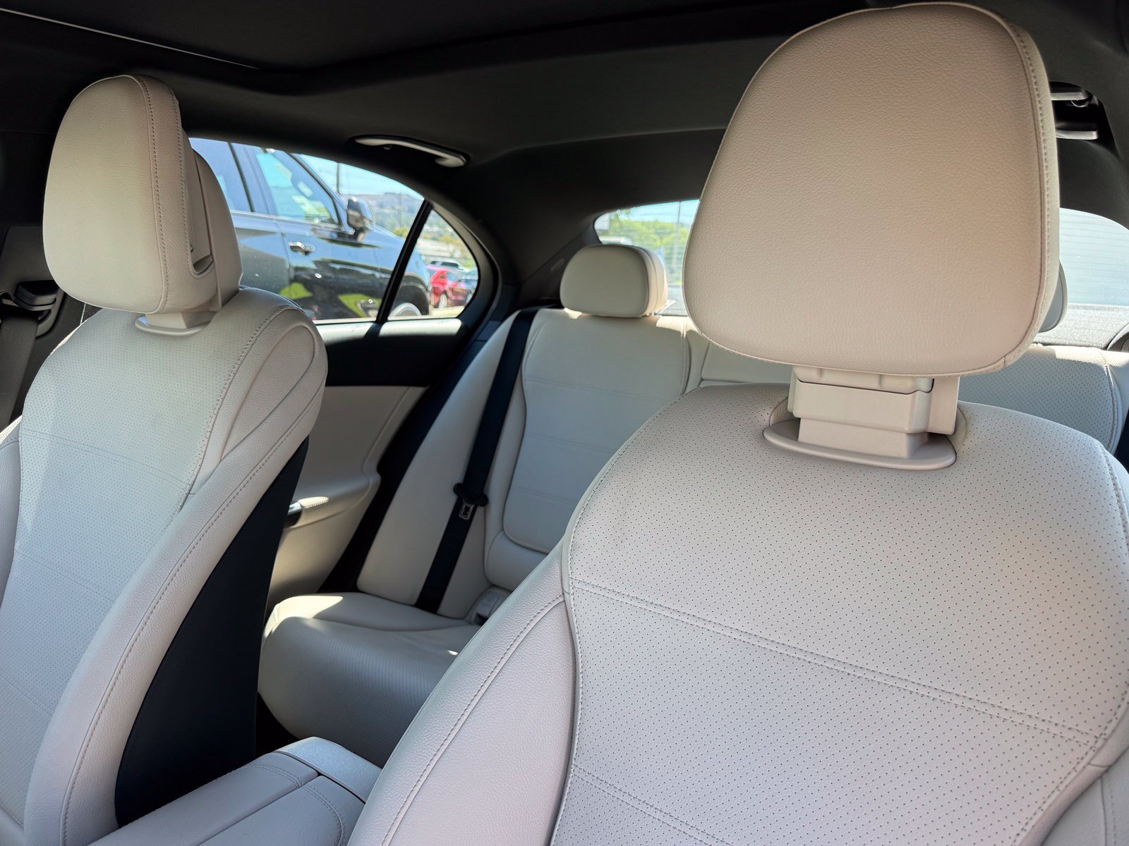 Used 2024 Mercedes-Benz C 300 Sedan image 27